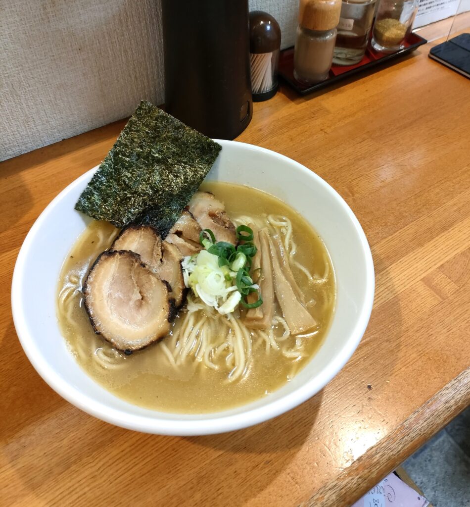 めんや友絆チャーシュー塩ラーメン