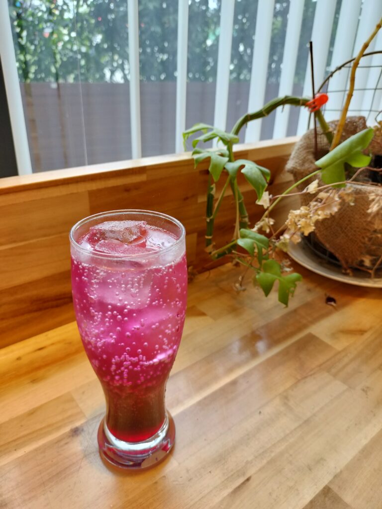 greenoasiscafe赤紫蘇ソーダ
