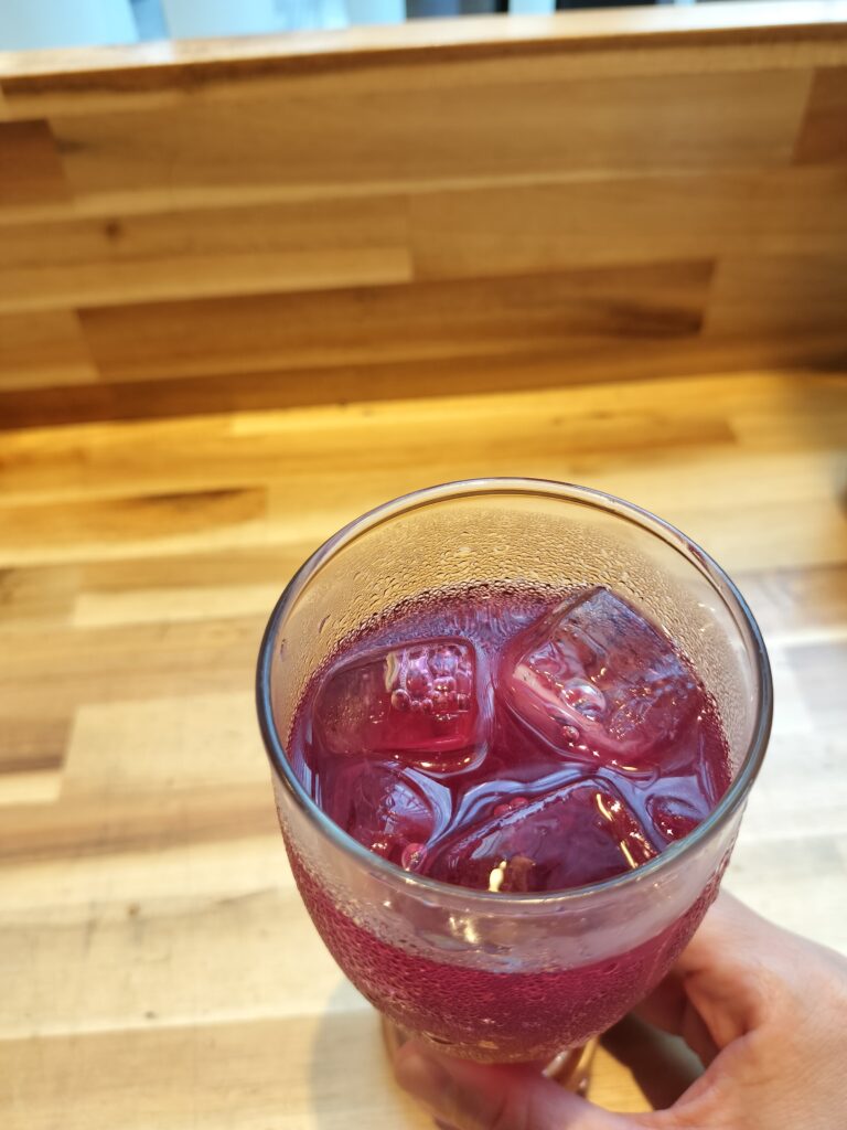greenoasiscafe赤紫蘇ソーダ2
