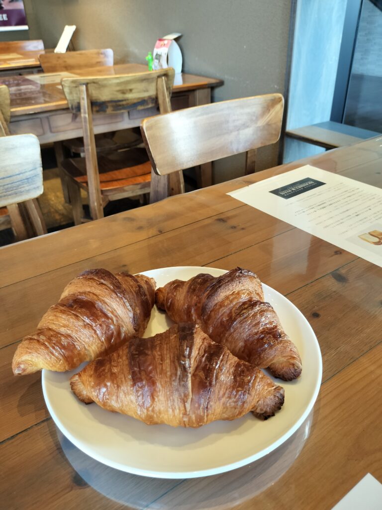 ムッシュイワンクロワッサン３