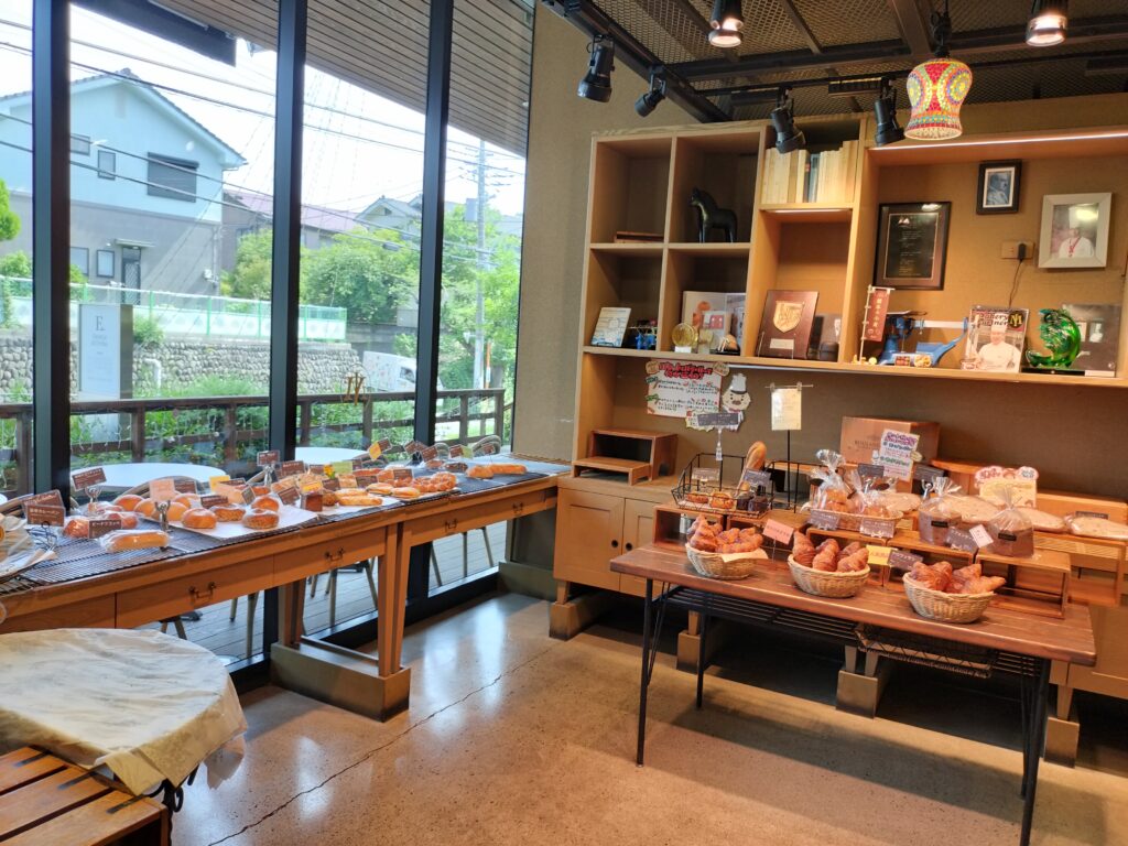 ムッシュイワン店内１