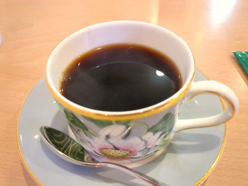 喫茶・カフェ レオ&こまる